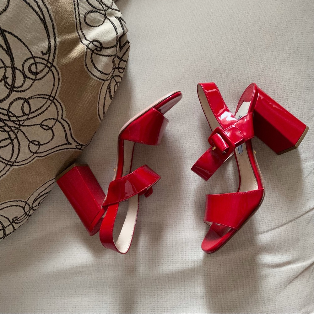 Perfect Prada Sandal Pumps!